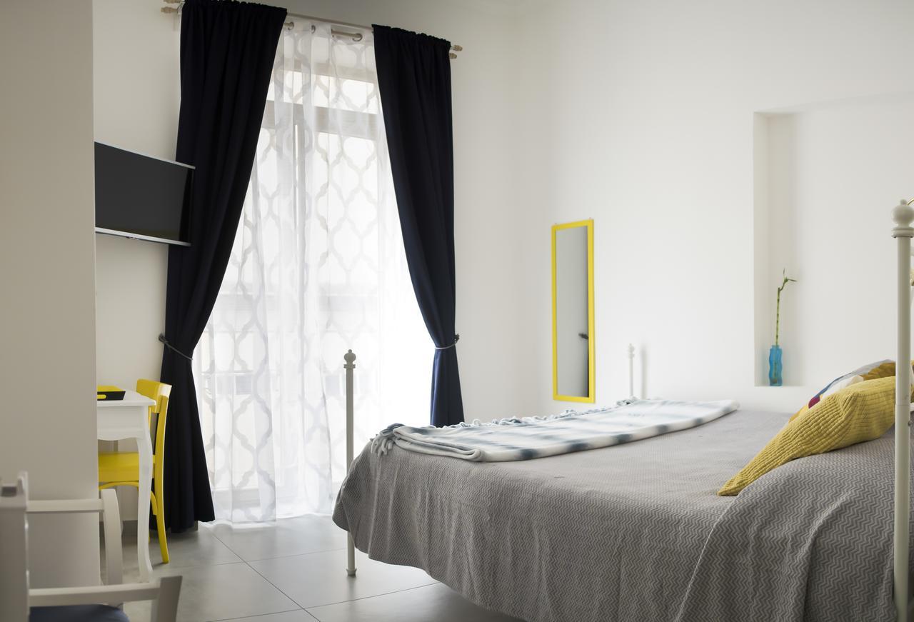 Civico10 Bed & Breakfast Napoli Ngoại thất bức ảnh